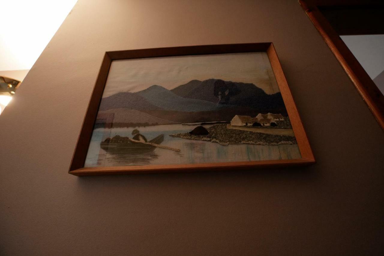 Abbey View Bed & Breakfast ゴールウェイ エクステリア 写真