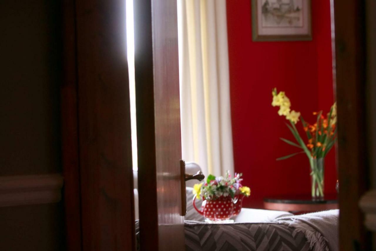 Abbey View Bed & Breakfast ゴールウェイ エクステリア 写真